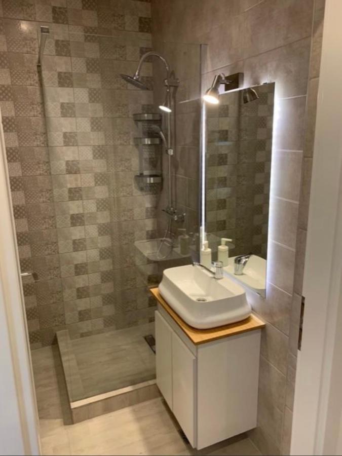 Retreat Luxury Apartment Near Presidential Palace ブカレスト エクステリア 写真