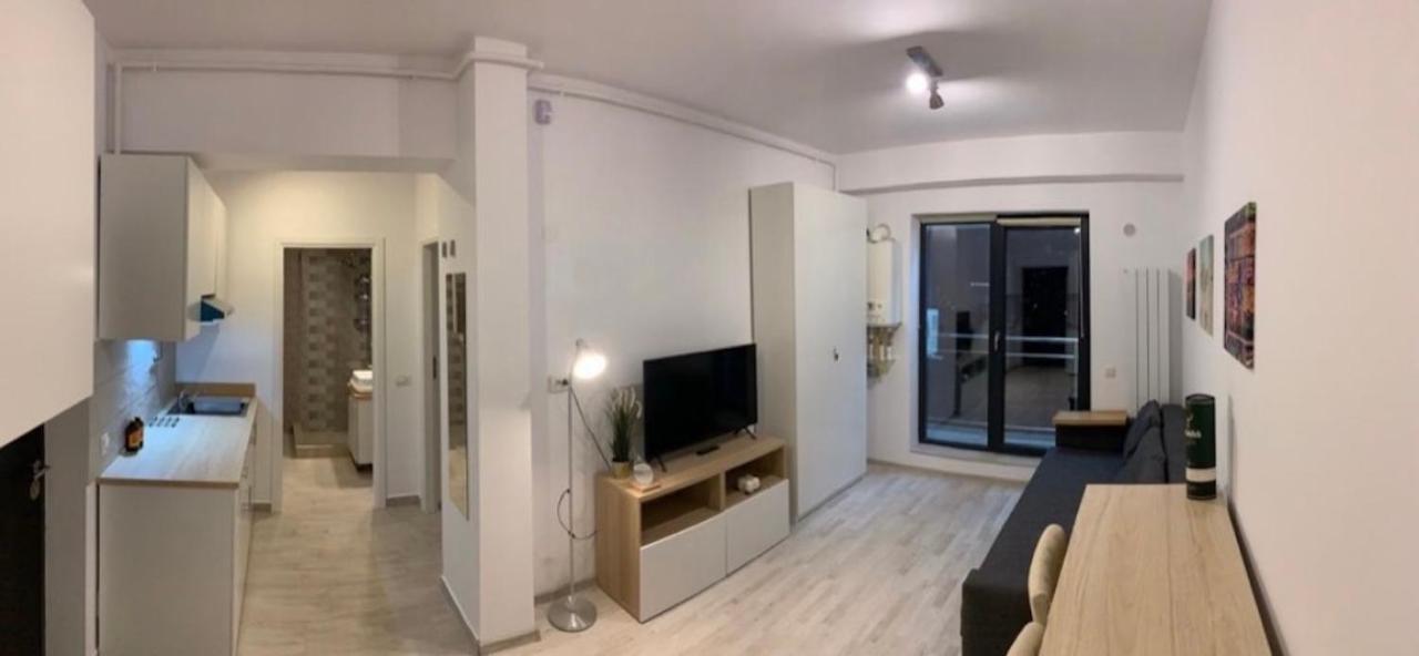 Retreat Luxury Apartment Near Presidential Palace ブカレスト エクステリア 写真